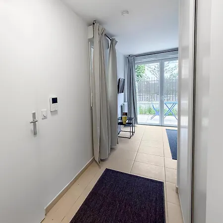 Moderne Avec Terrasse Privee Et Parking Apartment