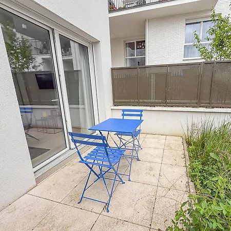 Moderne Avec Terrasse Privee Et Parking