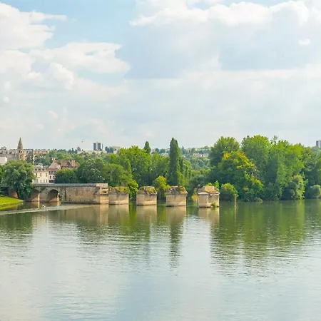 Moderne Avec Terrasse Privee Et Parking